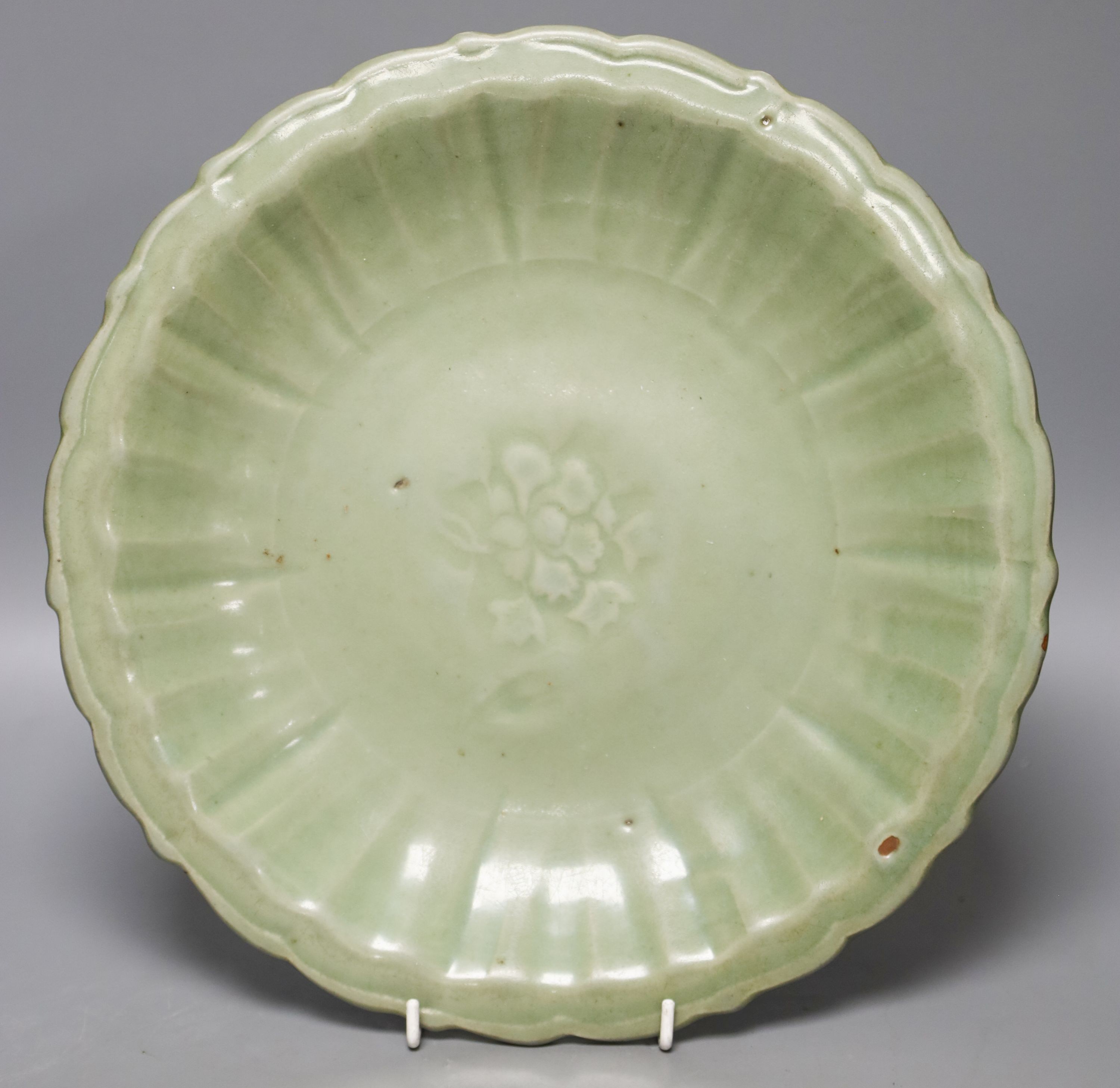 A Chinese Ming Longquan celadon dish, 15th/16th century 31.5cm